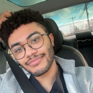 Meet your Posher, Justin